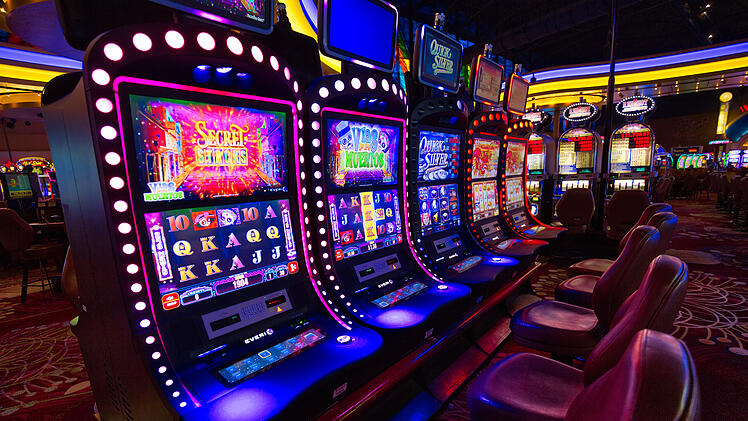 Casino, Spielbank, Automaten, Glücksspiel