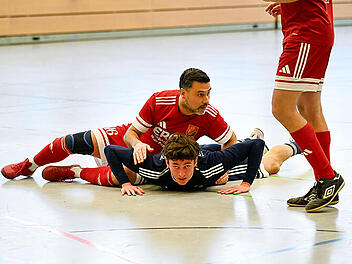 Nach Stotterstart: "M&ouml;nche" werden Favoritenrolle gerecht