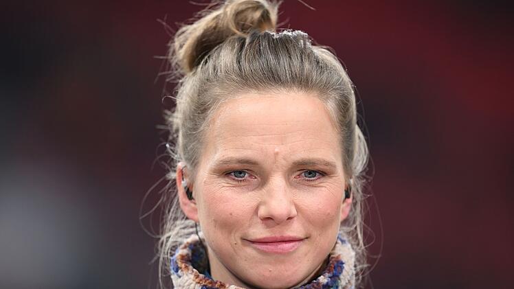 Die ehemalige Nationalspielerin Tabea Kemme arbeitet seit Anfang der 20er-Jahre als Expertin, inzwischen bei Sky und Amazon.