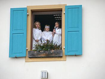 Kleine Engel am Fenster Fotos: Joseph Beck