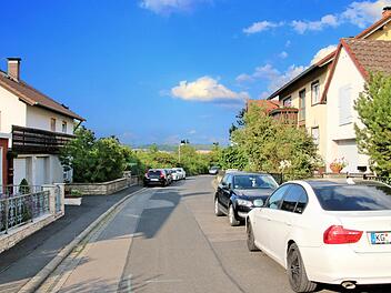 Die Friedrich-Rückert-Straße auf dem Schindberg im Münnerstadt ist nach dem  Dichter und Sprachgelehrten benannt. Foto: Dieter Britz