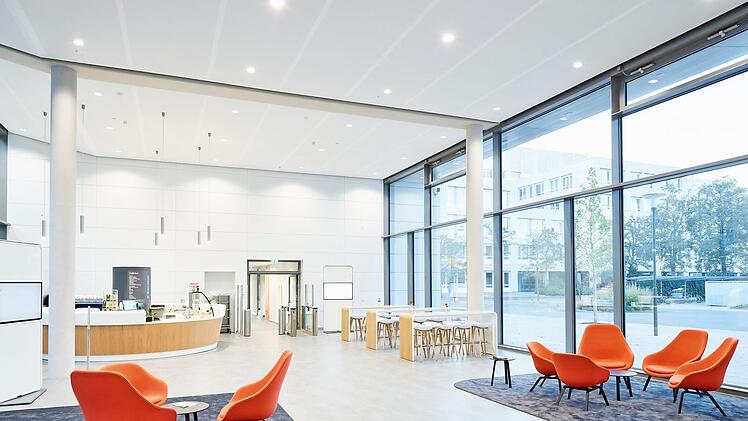 Die Räume sind offen gestaltet.