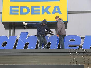 Der neue Edeka-Markt in Höchstadt eröffnet am Dienstag. Foto: Christian Bauriedel