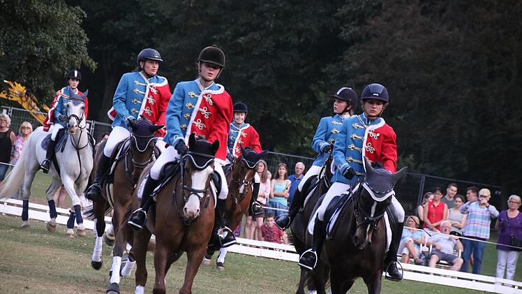 Quadrille-Pr&auml;sentation des Bad Kissinger Reitvereins Foto: Teresa Hirschberg