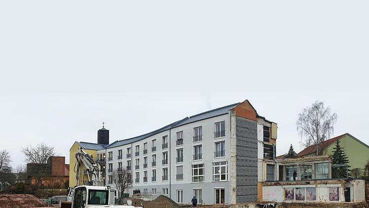 Wo der Ostflügel des Wohnstifts stand entsteht ein Neubau mit angeschlossener Tagespflege.