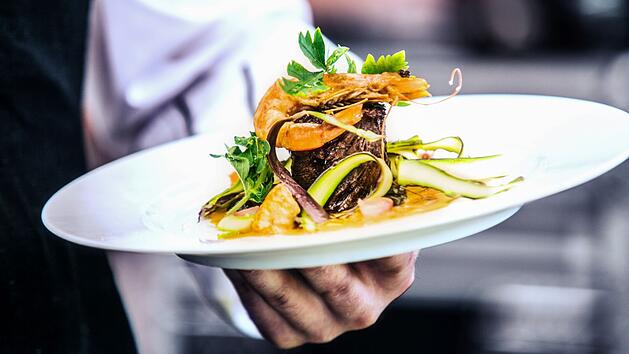 Nobelrestaurant, Restaurant, Küche, Kochen, Koch, Essen, Essen gehen, Ausflug, Erlebnis, Abenteuer, Geschmack, Kochen, Küchen, Luxus, Luxusküche, Luxusrestaurant, Sterne, Sternekoch, Michelin, Guide, Guide Michelin