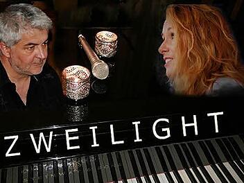 Kerstin Bieberstein und Harald Schuberth musizieren tzr Eröffnung der AOK-Familientage.