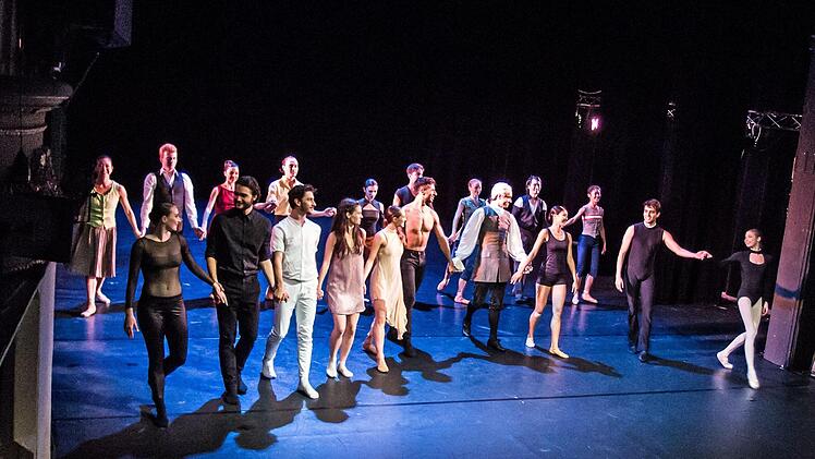 Reichlich Applaus gab es bei der Ballett-Gala im Landestheater Coburg.Foto: Jochen Berger