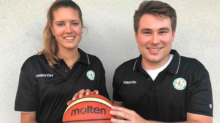 Neu und im neuen Outfit der DJK Bamberg: Eva Marschall und Trainer Konstantin Hammerl Foto: privat