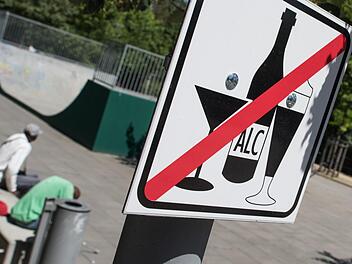 In der Fürther Innenstadt wird das Alkoholkonsumverbot verlängert.