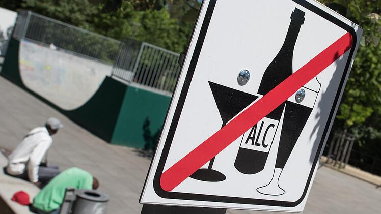 In der Fürther Innenstadt wird das Alkoholkonsumverbot verlängert.