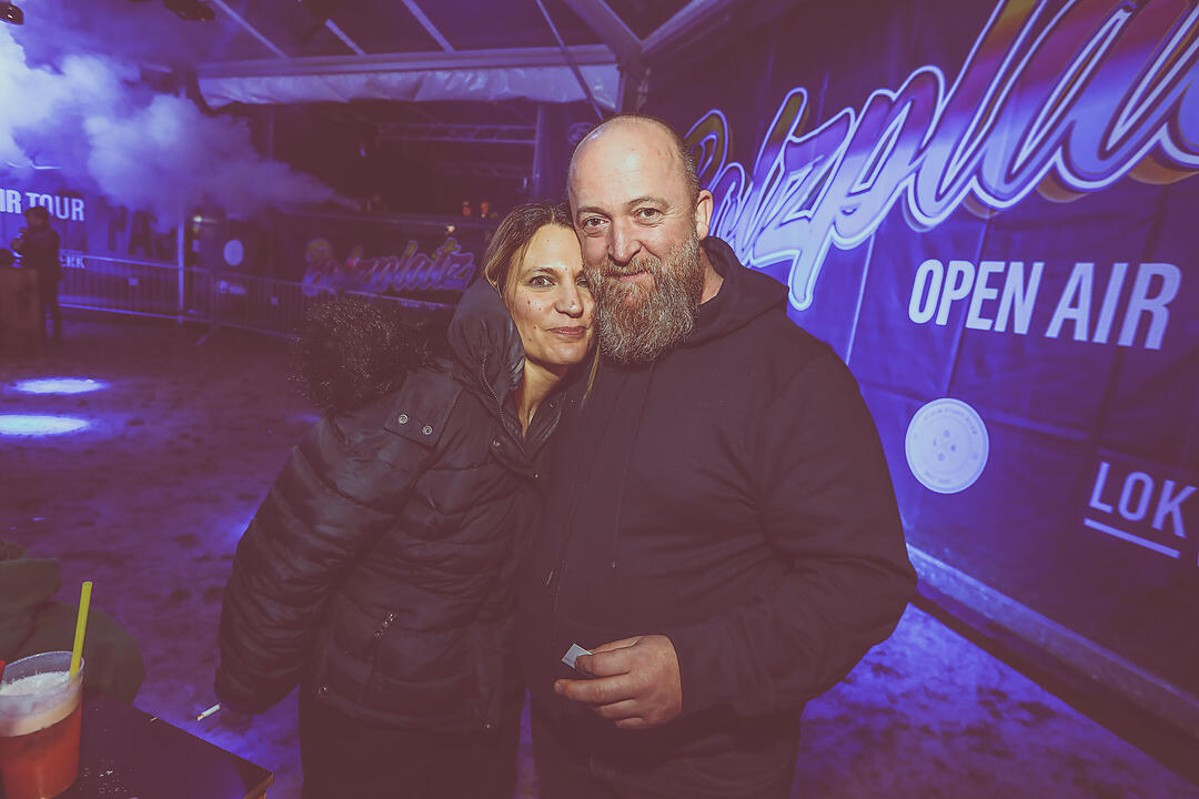 Neon Mixxed Clash m/ DJ Da Base + Nora & Chris
