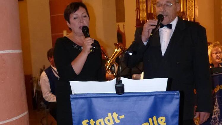 Neues Gesangsduos Vlada Lemmert und Jürgen Ramming. Foto: Klaus-Peter Wulf