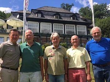 Das Projektteam und seine ehrenamtlichen Helfer (von rechts): Pr&auml;sident Franz-Josef Sch&auml;fer und das Helfer-Kernteam: Klaus Hassa, Herbert Geis, Otto Granich und als Initiator und Schatzmeister J&uuml;rgen Hohmeier. Christian Keul