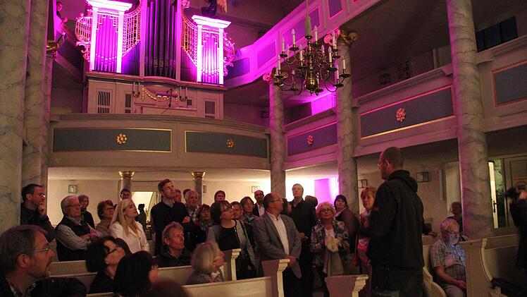 Die pinkfarbene Orgel begeisterte die Menschen.