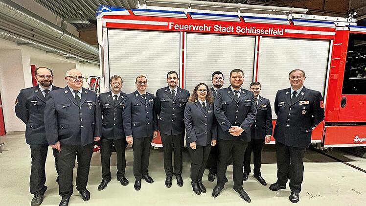 Ausscheidende und neue Vorstandsmitglieder (von links): Michael Sturm,Thomas Messingschlager, Markus Hanika, Markus Weber, Sebastian Wach, Jasmin Werner, Johannes Scheubel, Floyd Frerichs, Lukas Ziegler und Rainer Butterhof.