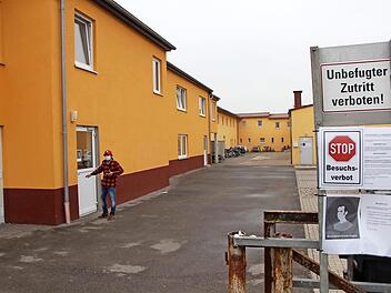 Die 130 Plätze in der Gemeinschaftsunterkunft in Höchstadt sind nicht mehr alle belegt.  Foto: Andreas Dorsch