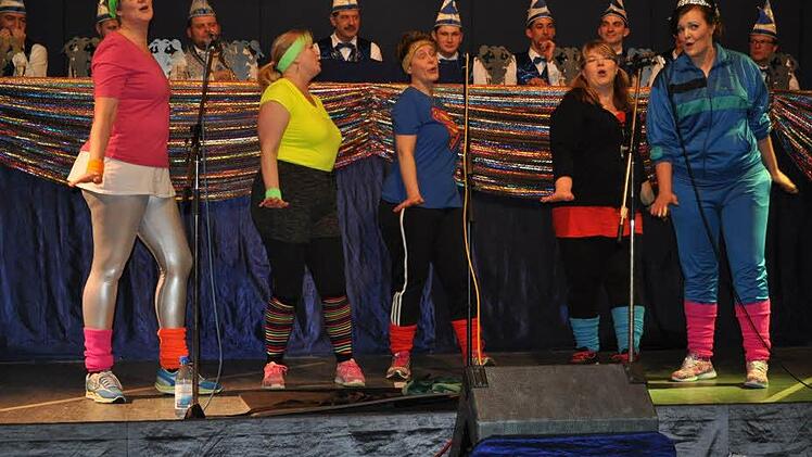 Gesanglich zeigten sich (von links) Melanie Franz, Kristina Bernstein, Manuela Pötsch, Alexandra Eiring und Eva Wunderlich von der bessern Seite als es ihre vielen Diäten vermuten ließen.