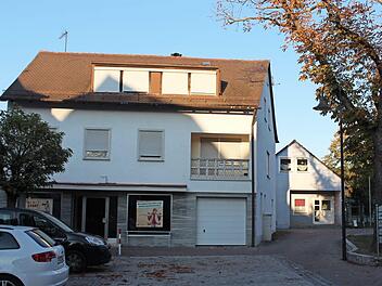 Die Gemeinde hat das Haus neben dem Rathaus gekauft. Foto: Evi Seeger