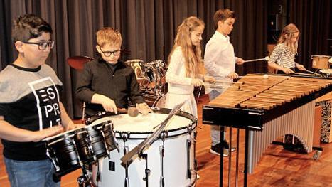 Tosenden Beifall gab es für die "Percussion-Gruppe" mit ihrem Ohrwurm "Percussion-Carneval".