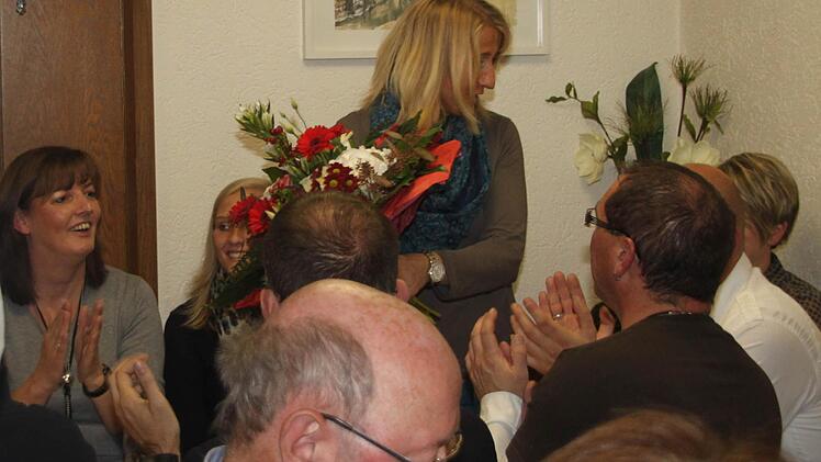 ... die Blumen bekommt aber Lehmanns Lebensgefährtin  Margit Eber.