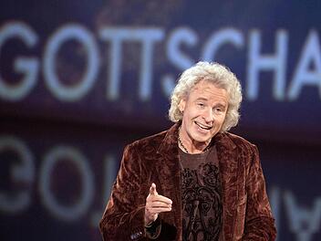 Ein Mix aus Show, Talk und Magazin - so ist die neue Sendung "Mensch Gottschalk - Das bewegt Deutschland" angelegt. Am kommenden Sonntag feiert sie auf RTL Premiere. Foto: Jörg Carstensen/dpa