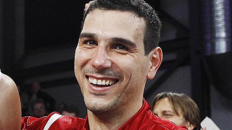 Nikos Zisis hat seinen Vertrag bei Brose Bamberg verl&auml;ngert. Foto: Daniel L&ouml;b