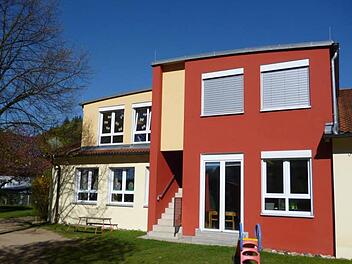 Nach energetischen Sanierung vor drei Jahren soll die Kindertagesstätte Steinberg nun auch einen größeren und schöneren Außenspielbereich bekommen. Foto: Heike Schülein