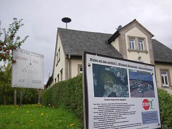 Streitfall: Der geplante "Windpark Bürgerwald" brachte besonders Teile der Welsberger Bevölkerung auf die Palme. Weil eines der Windräder verschoben werden muss, ist nun die Diskussion um das Projekt neu aufgeflammt.  Foto: Berthold Köhler