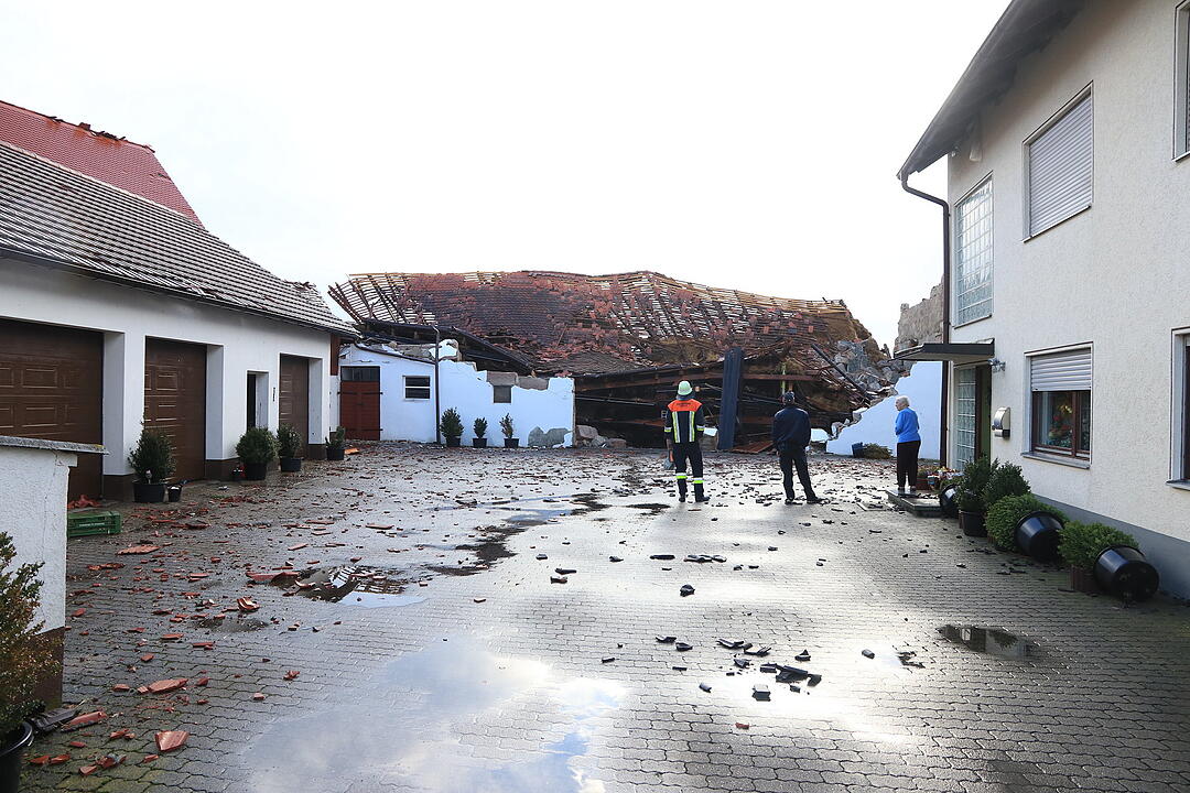 Sturmtief Burglind hinterlässt eine Spur der Verwüstung im Landkreis Bamberg