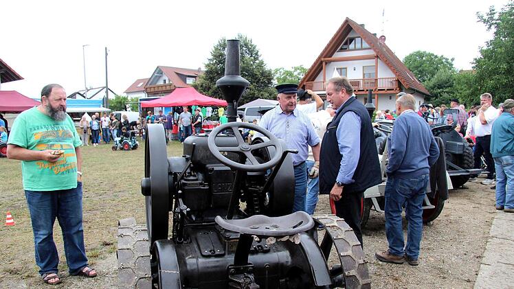 Impressionen vom Oldtimer-Treffen   Foto: Richard Sänger