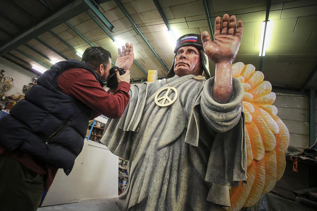 Motivwagen für Mainzer Rosenmontagszug