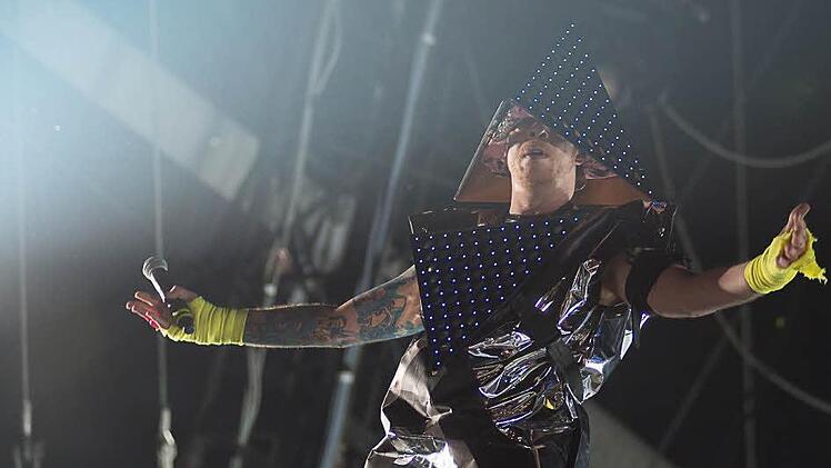 Deichkind auf der B&uuml;hne bei Rock im Park