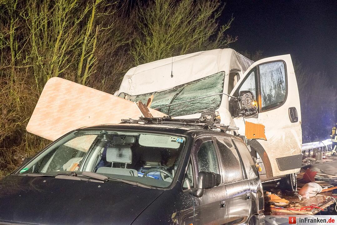 Frau bei Unfall auf A7 bei Kitzingen getötet