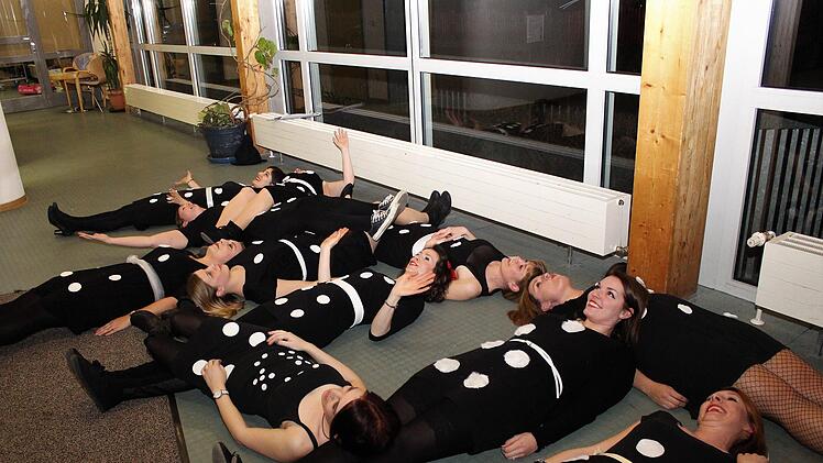 Manche Damen lagen flach.  Foto: Evi Seeger