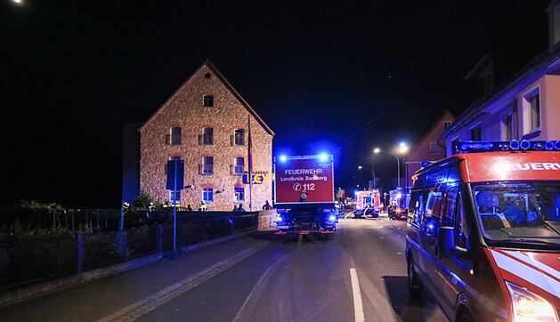Schl&uuml;sselfeld: Zwei maskierte T&auml;ter sprengen Geldautomaten