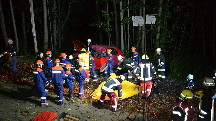 Grafengehaig: 20 Stunden "Feuerwehr erleben" - "Einsätze" forderten den Feuerwehr-Nachwuchs