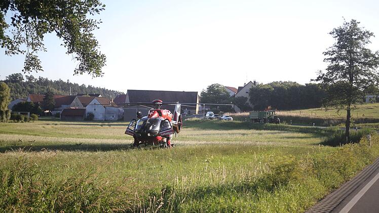 Motorradunfall im Kreis Ansbach - 24-Jähriger schwer verletzt