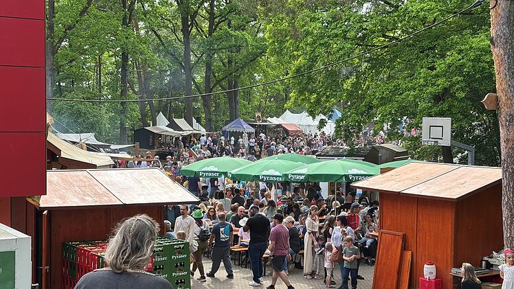 Hilpoltsteiner Mittelalterfest: Peta kritisiert beliebten Programmpunkt