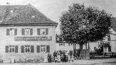 In den 1960er Jahren gab es beim Gasthof "Zur Post" noch eine Tanzulme.    Foto: Kießling