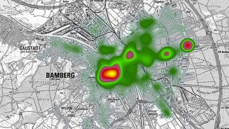 Dieses Bild zeigt die Kriminalitätsbelastung in Bamberg im Jahr 2017 mit der Aufnahmeeinrichtung (AEO). Deutlich ist eine Zunahme im östlichen Bereich des Stadtgebiets mit Schwerpunkt AEO  (rechts), entlang der Pödeldorfer Straße und des Kapellenschlags zu erkennen.  Darstellung: Polizeipräsidium Oberfranken