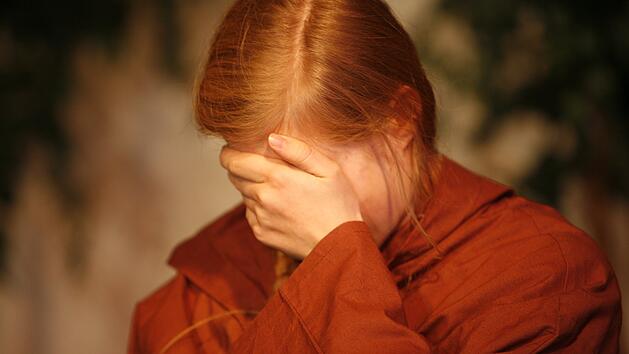 Mann entblößt Glied vor 16-Jähriger - Zeugen gesucht