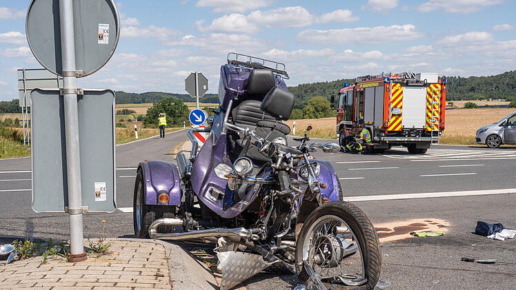 Schwerer Unfall auf der B303 bei Burgpreppach
