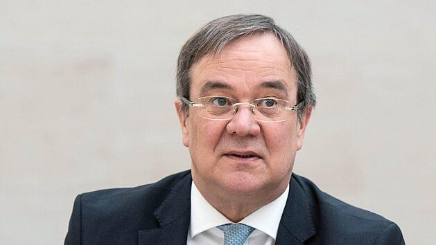 Ein Nürnberger CSU-Politiker hat Armin Laschet zum Rücktritt aufgefordert