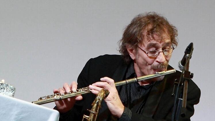 Andy Arnold an der QuerflöteFoto: Jochen Berger