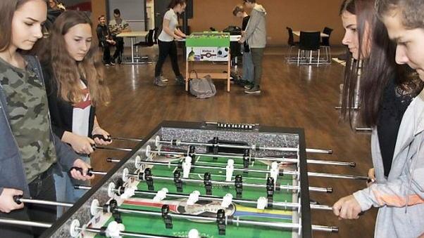 Das Kicker-Turnier wurde in der Eggerbachhalle ausgerichtet.