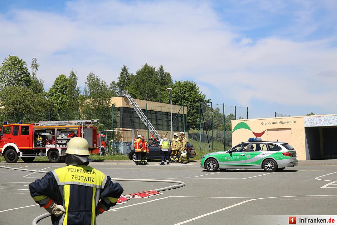 Kreis Hof: Photovoltaikanlage auf Schuldach fängt Feuer