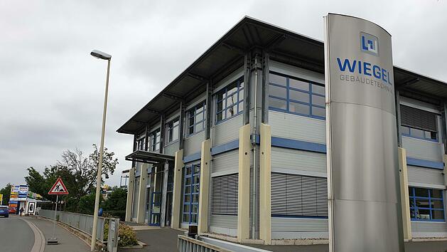 Die Firma Wiegel Geb&auml;udetechnik in der Albert-Ruckdeschel-Stra&szlig;e.