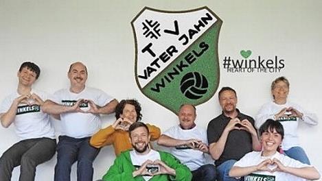 Von links nach rechts hinten: Michael Müller, Maik Schneider, Bettina Schaule, Bernd Hillenbrand, Holger Buczynski, Manuela Otto. Vorne: Markus Otto und Larissa Renninger.  Foto: Michael Epple