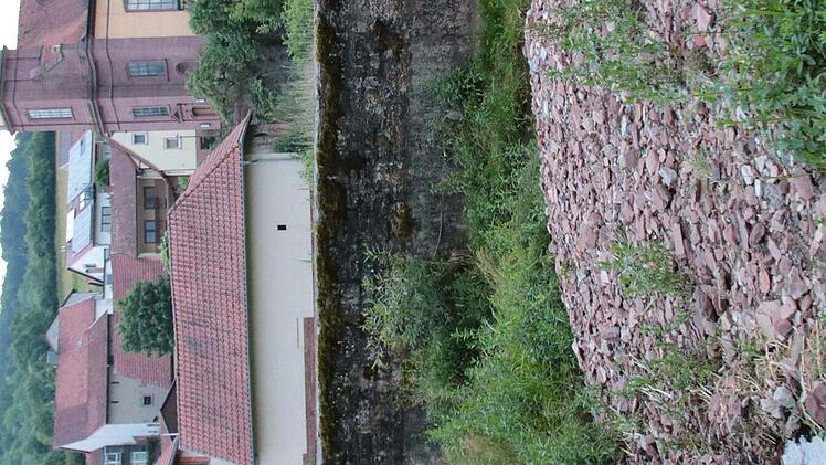 An der Mündung des Hofbaches in den Klingenbach hat das Hochwasser viel Geröll hinterlassen.
